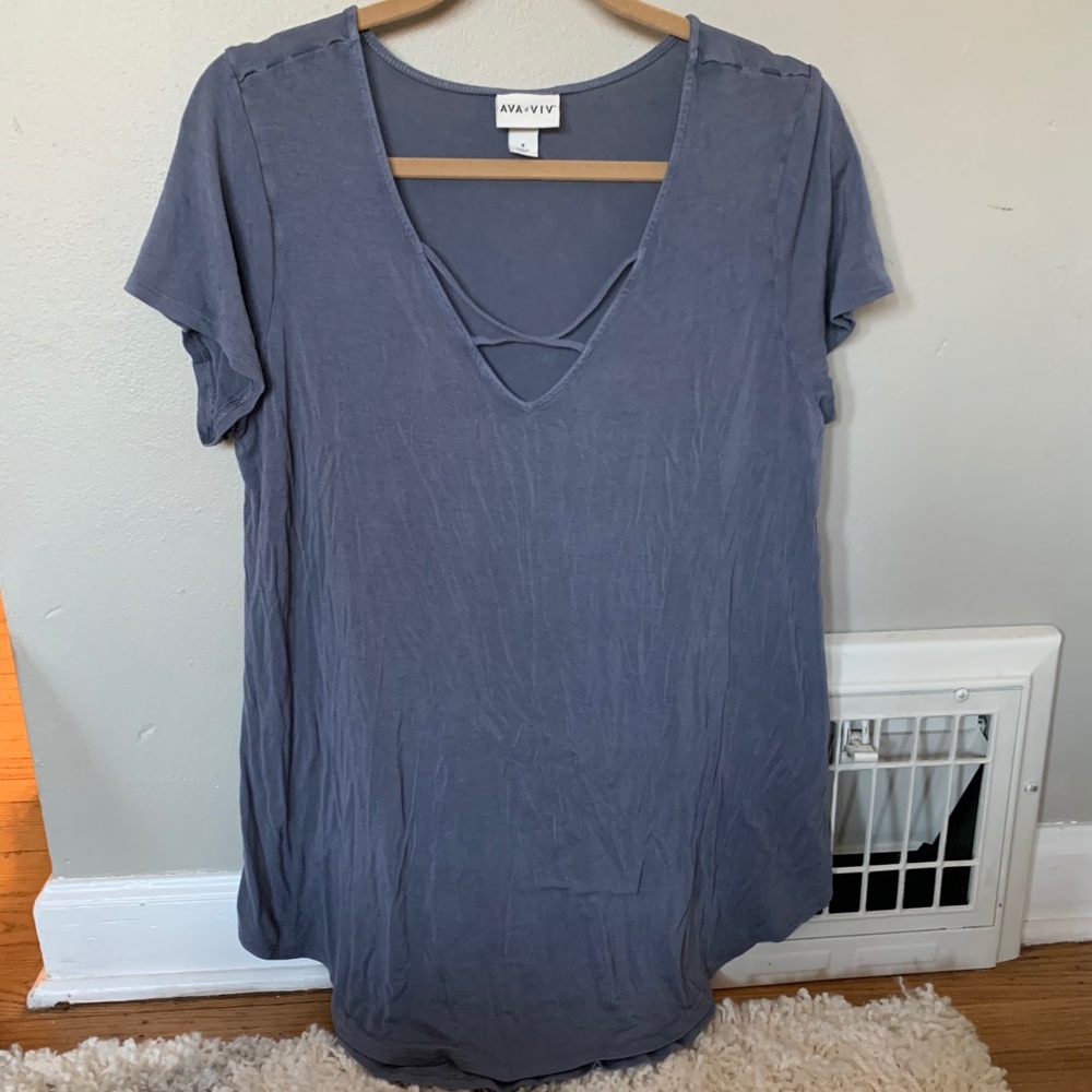 Ava & Viv Tee